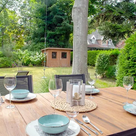 Semesterbostad Waldstr 15